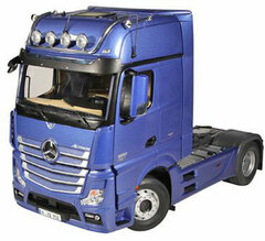 1/18 Mercedes-Benz Across 4 x 2 Truck Tractor Metallic Blue