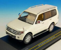 1/43 Mitsubishi Pajero 4WD 2010 Pearl White