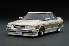 1/43 Toyota MarkII Grande(GX71) White/Gold