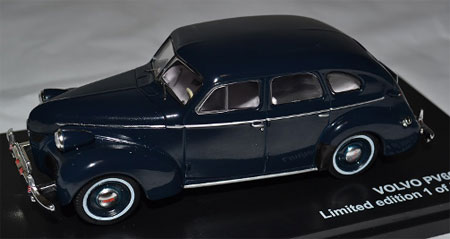 1/43 1947 volvo pv60 - dark blue
