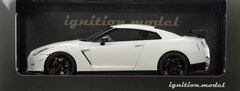 1/18 Nissan GT-R Nismo White Pearl