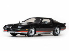 Sunstar Model Car 1/18 1982 Chevrolet Camaro (Black)
