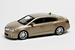 LUXURY Resin Model Car 1/43 Buick LaCrosse 2011 (Stone Metallic)