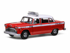 Sunstar Model Car 1/18 1981 Checker A11 Chelsea Fire Engine (Red)