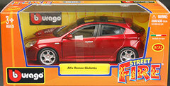 Bburago Mini Car 1/32 Alfa Romeo Julietta (Red)