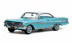 Sunstar Model Car 1/18 1961 Chevrolet Impara Sports Coupe (White/ Blue Green)