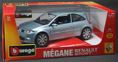 Bburago Mini Car 1/18 Renault Sport Megane (Metallic Light Blue)