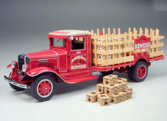 Danbury Mint Complete Model 1933 Budwiser Delivery Truck