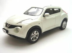 Complete Resin Model 1/43 Nissan Juke White Pearl (Regular Edition)