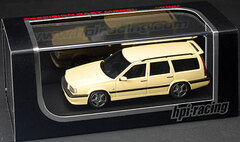 1/43 Diecast Model Volvo 850 Estate (Yellow)