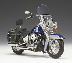 Complete Diecast Model 1/12 2009 FLSTC Heritage Softail Classic Frame Blue Pearl & Puter Pearl