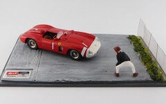 1/43 Ferrari 860 Monza Nurburgring 1000km 1956 J.M.Fangio+ Resin Diorama