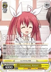 DAL/W99-E013 U Lunchtime, Kotori