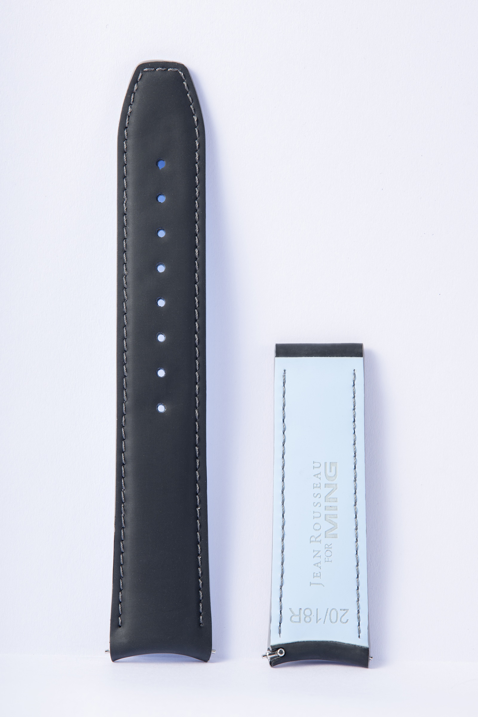 Ming 22MM Short - Black Rubber Strap