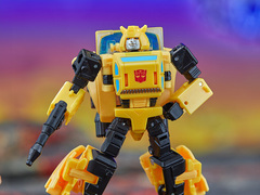 Transformers: Legacy United Deluxe Class Origin Bumblebee