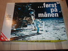 Først på månen