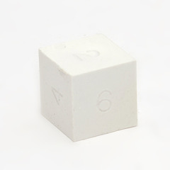 GameScience Precision Seashell White d6, no ink