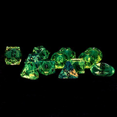 Gamescience Peridot 12 Dice Set Inked